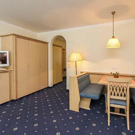 Bad Hochmoos 3* לופר